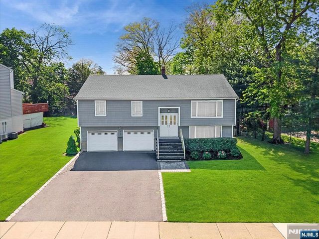 9 Arthur Terrace, Livingston, NJ 07039