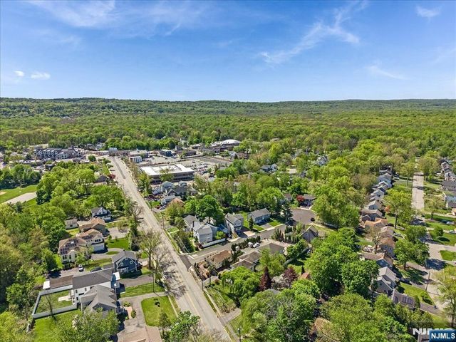 9 Arthur Terrace, Livingston, NJ 07039