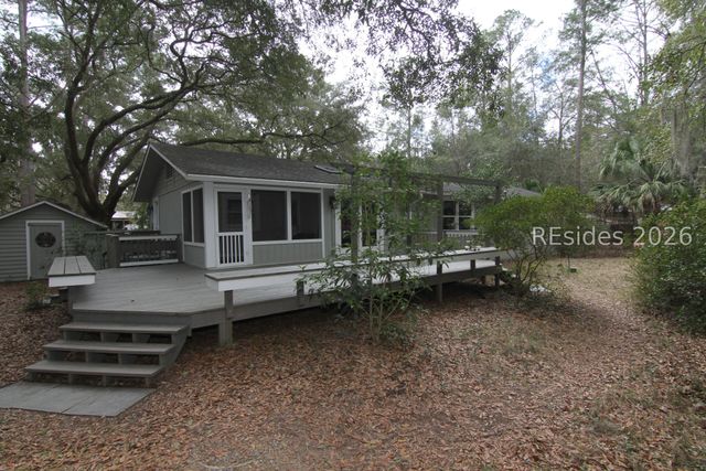 20 Grande Oaks Dr, Bluffton, SC 29910