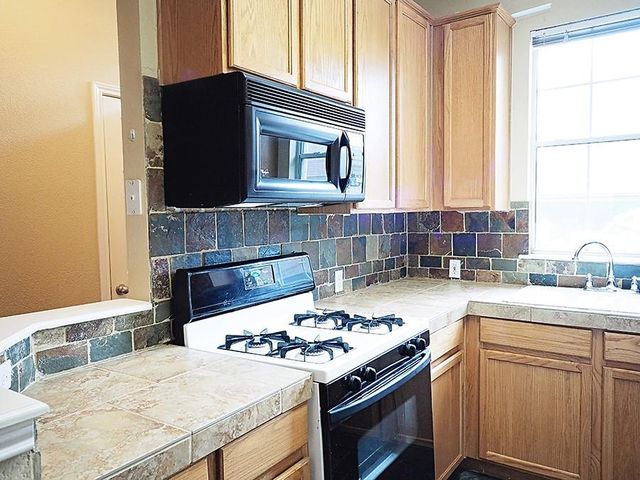 12401 Los Indios TRL 13, Austin, TX 78729