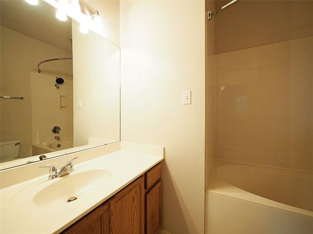 12401 Los Indios TRL 13, Austin, TX 78729