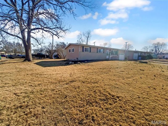 2190 Love Lane, Florissant, MO 63031