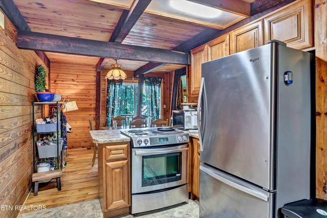 10832 Carmichael Rd, Knoxville, TN 37932