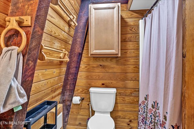 10832 Carmichael Rd, Knoxville, TN 37932