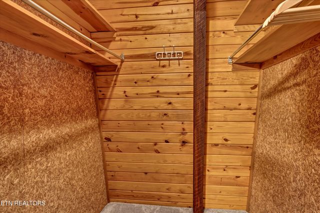 10832 Carmichael Rd, Knoxville, TN 37932