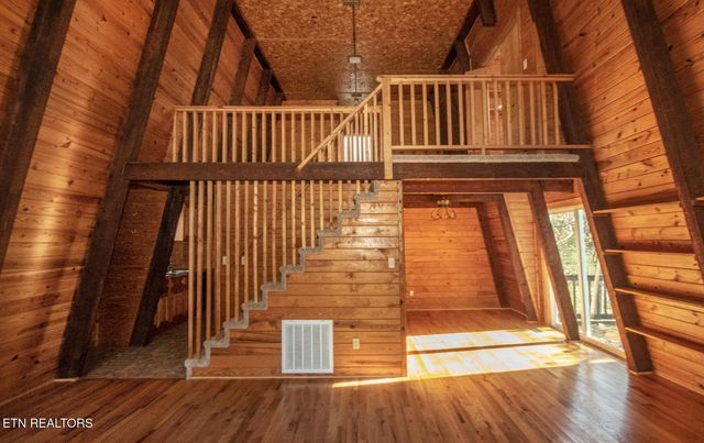 10832 Carmichael Rd, Knoxville, TN 37932