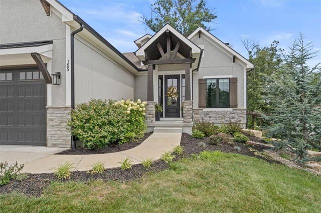 105 NW Ambersham Drive, Lee's Summit, MO 64081