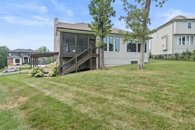 105 NW Ambersham Drive, Lee's Summit, MO 64081