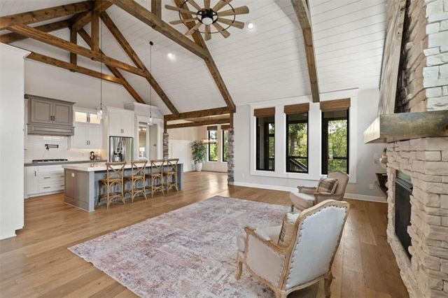 105 NW Ambersham Drive, Lee's Summit, MO 64081
