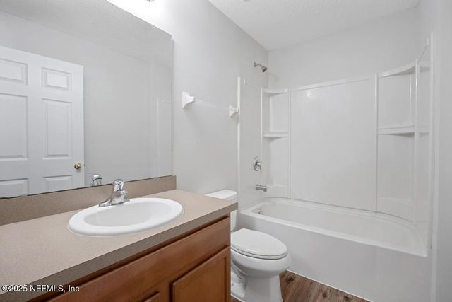 615 SUNNY STROLL Drive, Middleburg, FL 32068