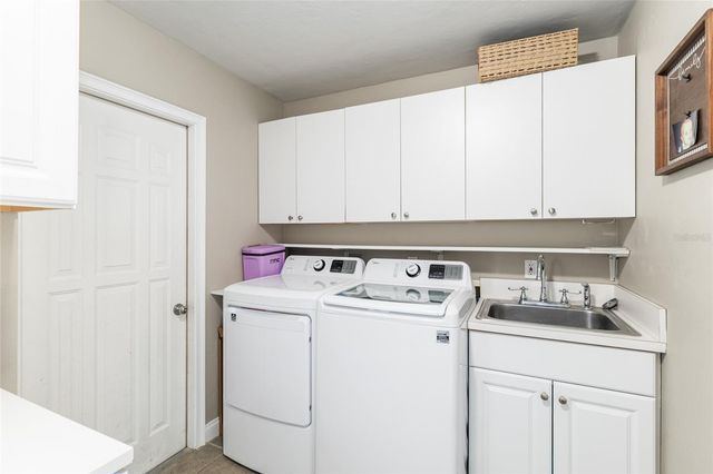 9802 SW 24TH ROAD, Gainesville, FL 32608