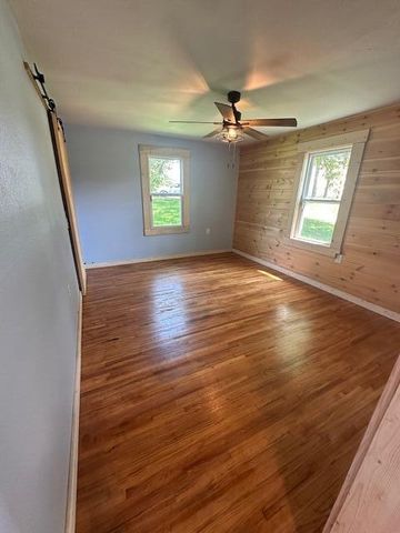 267 Dent Avenue, Summersville, MO 65571