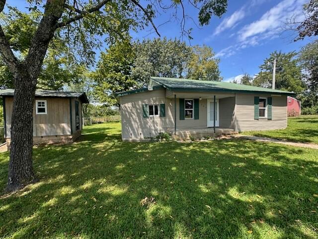 267 Dent Avenue, Summersville, MO 65571