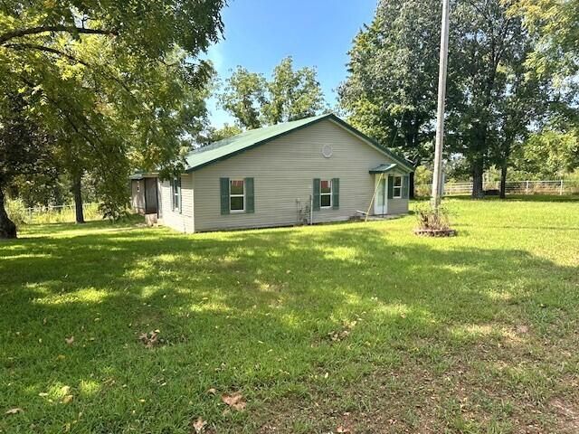 267 Dent Avenue, Summersville, MO 65571