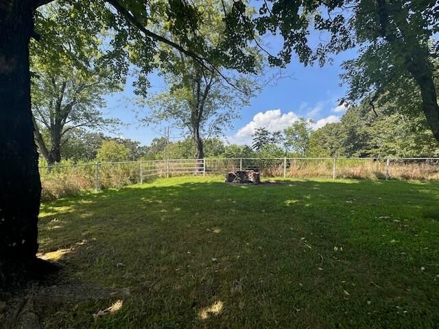 267 Dent Avenue, Summersville, MO 65571