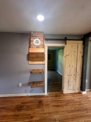 267 Dent Avenue, Summersville, MO 65571