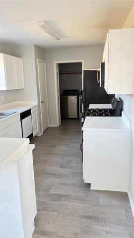 4115 Geronimo Lake Drive, Houston, TX 77047