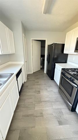 4115 Geronimo Lake Drive, Houston, TX 77047