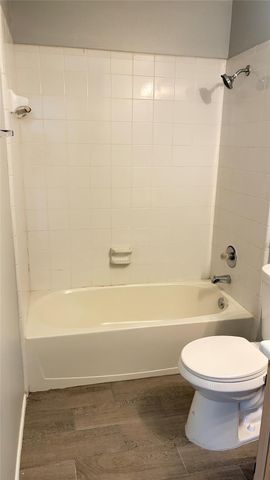 4115 Geronimo Lake Drive, Houston, TX 77047