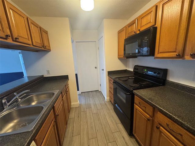 3219 Brookgreen Drive, Houston, TX 77339