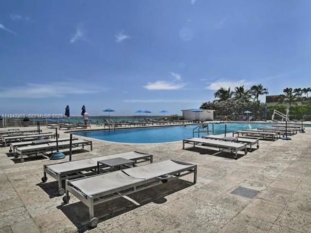 19201 Collins Avenue 733, Sunny Isles Beach, FL 33160