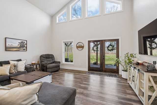 4134 Algie Sewell Rd, Columbia, TN 38401