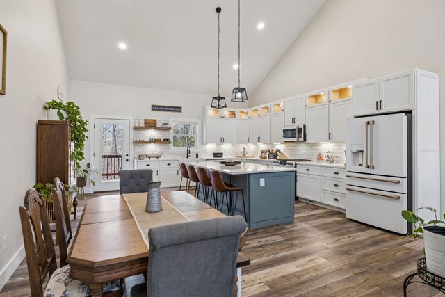 4134 Algie Sewell Rd, Columbia, TN 38401