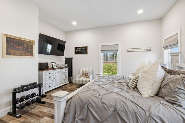 4134 Algie Sewell Rd, Columbia, TN 38401