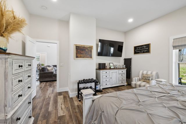 4134 Algie Sewell Rd, Columbia, TN 38401