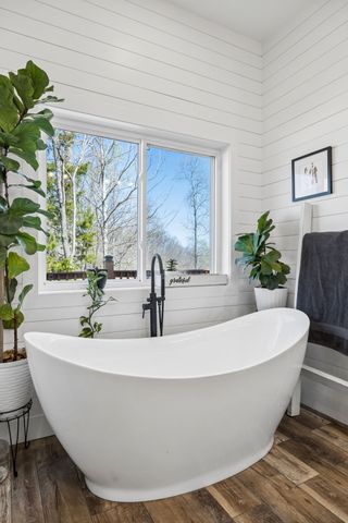 4134 Algie Sewell Rd, Columbia, TN 38401