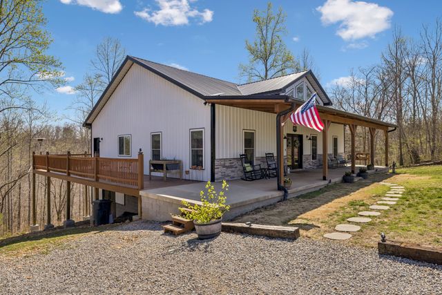 4134 Algie Sewell Rd, Columbia, TN 38401