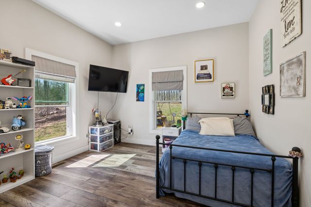 4134 Algie Sewell Rd, Columbia, TN 38401