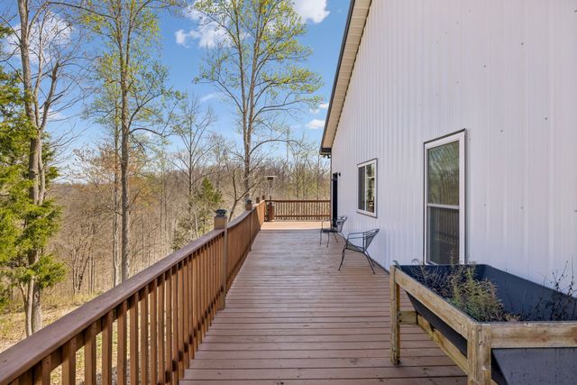 4134 Algie Sewell Rd, Columbia, TN 38401