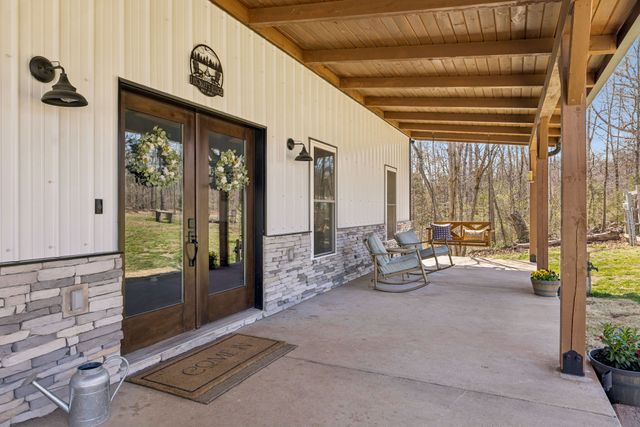 4134 Algie Sewell Rd, Columbia, TN 38401