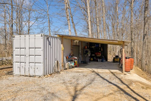 4134 Algie Sewell Rd, Columbia, TN 38401