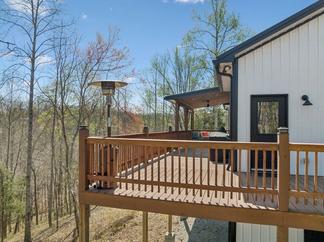 4134 Algie Sewell Rd, Columbia, TN 38401