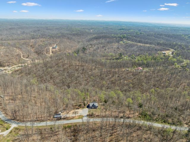 4134 Algie Sewell Rd, Columbia, TN 38401