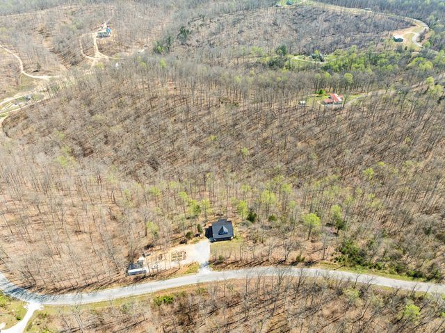 4134 Algie Sewell Rd, Columbia, TN 38401