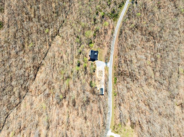 4134 Algie Sewell Rd, Columbia, TN 38401