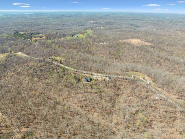 4134 Algie Sewell Rd, Columbia, TN 38401