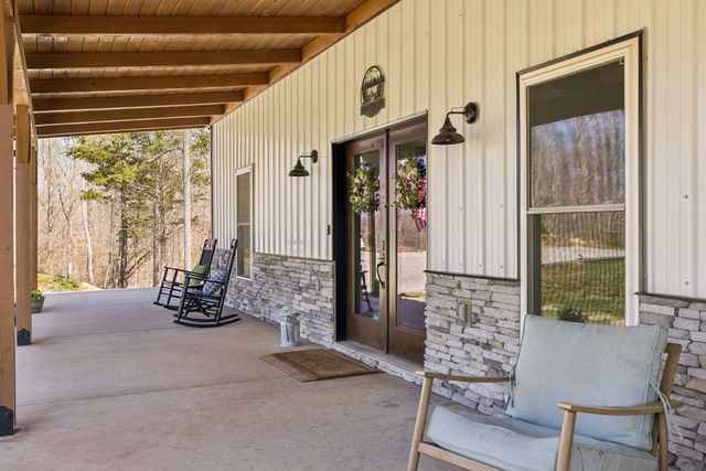 4134 Algie Sewell Rd, Columbia, TN 38401