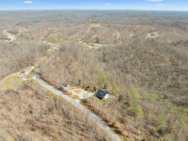 4134 Algie Sewell Rd, Columbia, TN 38401