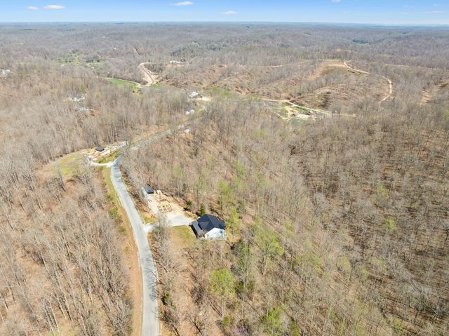 4134 Algie Sewell Rd, Columbia, TN 38401
