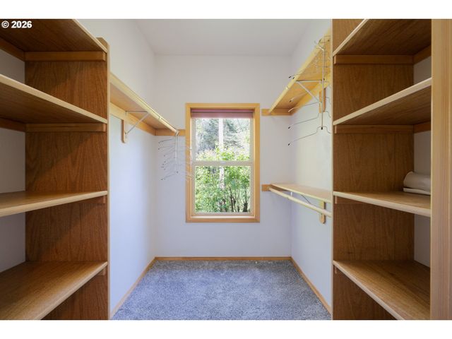 18055 ELK MEADOWS Ln, Tillamook, OR 97141