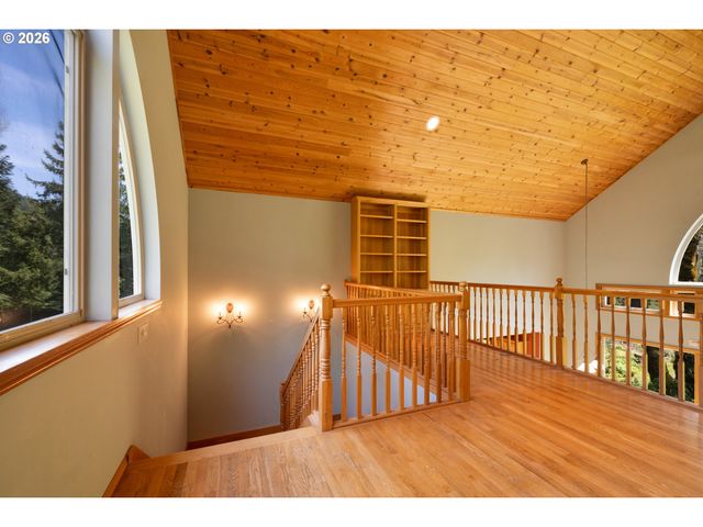 18055 ELK MEADOWS Ln, Tillamook, OR 97141