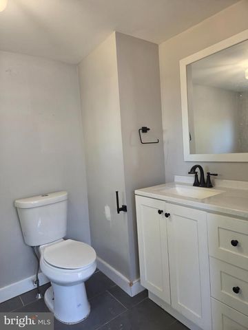 574 BATH ST, Bristol, PA 19007