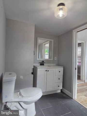574 BATH ST, Bristol, PA 19007