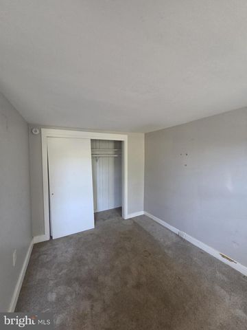 574 BATH ST, Bristol, PA 19007