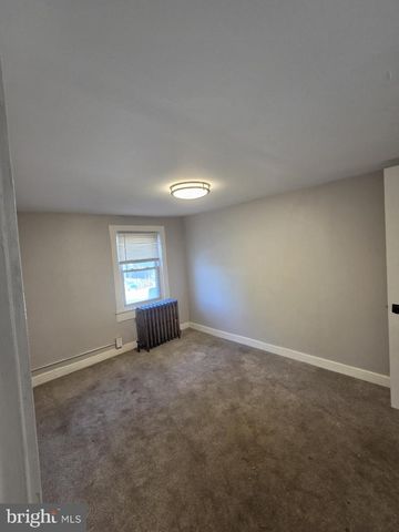 574 BATH ST, Bristol, PA 19007