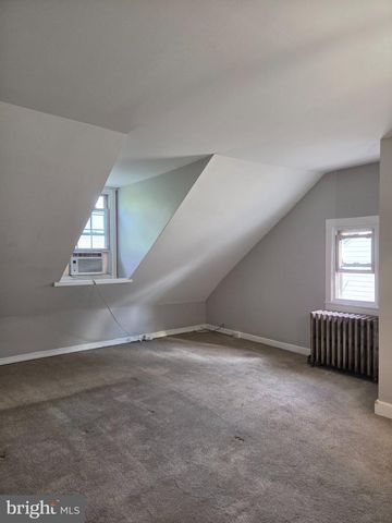 574 BATH ST, Bristol, PA 19007